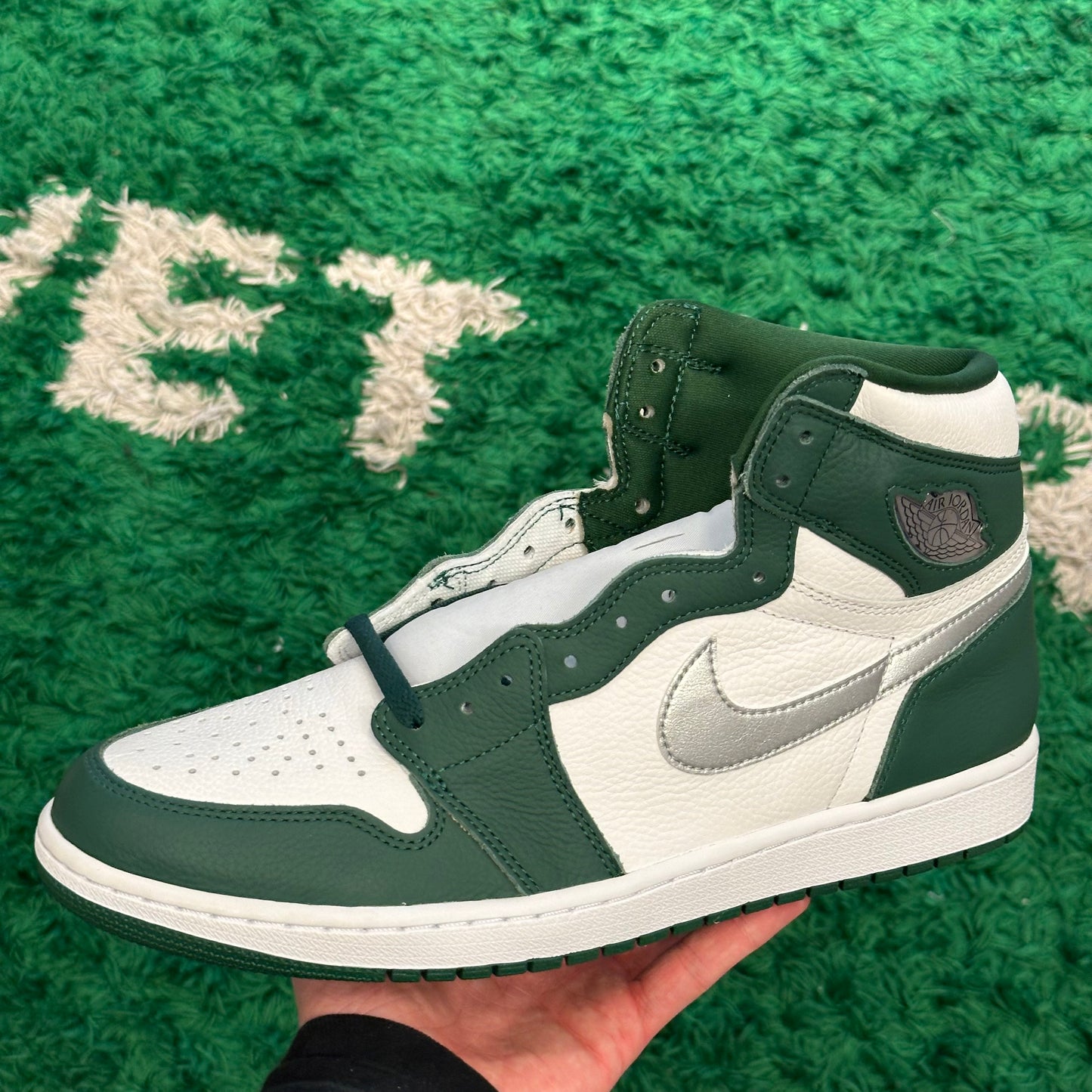 Jordan 1 Gorge Green Size 12 (New)