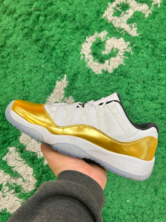 Jordan 11 Low Closing Ceremony Size 5Y (New)