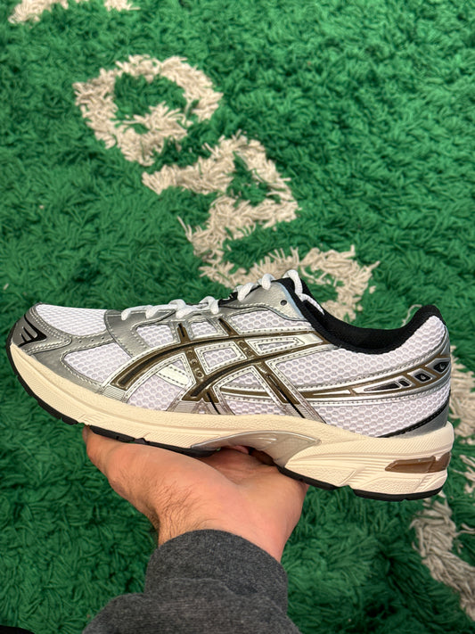 ASICS Gel 1130 Clay Canyon Size 8 (New)