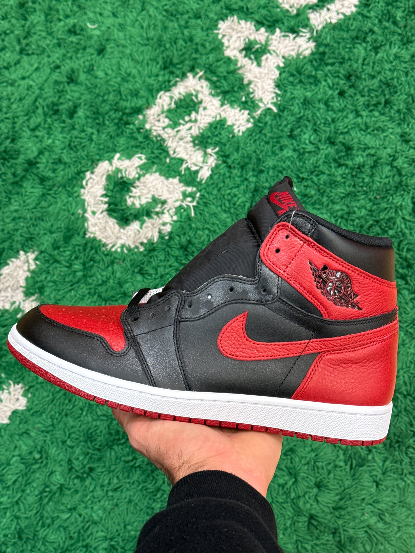 Jordan 1 Bred Banned Size 11 (New)