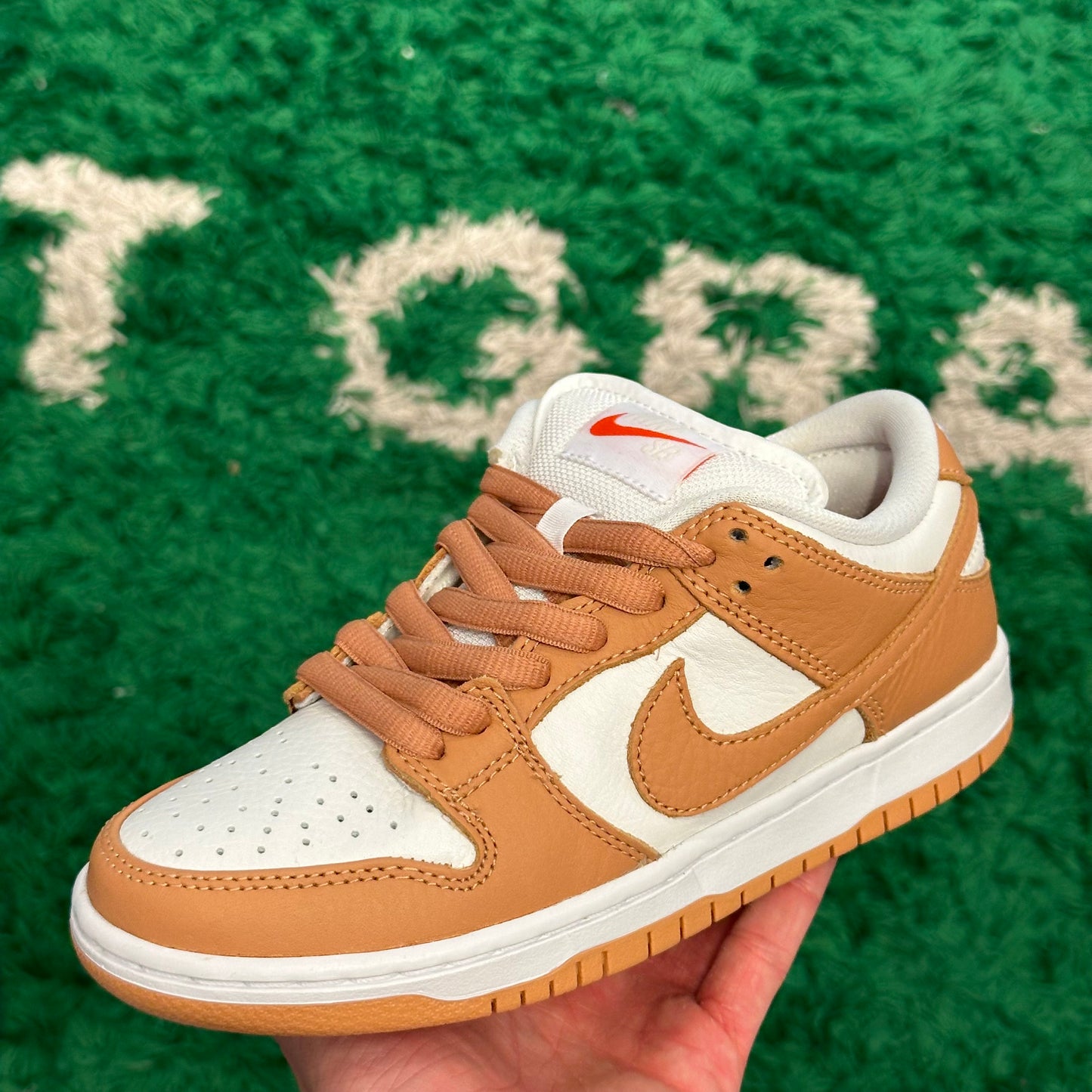 Nike Dunk Low SB Cognac Size 4 (New)