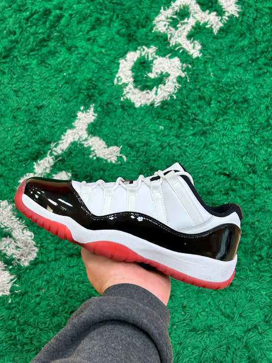 Jordan 11 Low Concord Bred Size 7Y (Worn Lightly)