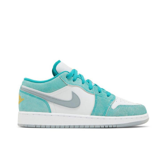 Jordan 1 Low New Emerald Size 6.5Y (New)