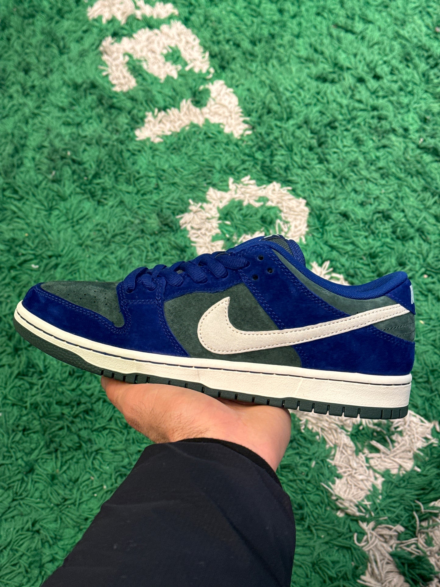 Nike SB Dunk Low Deep Royal Blue Size 9 (New)