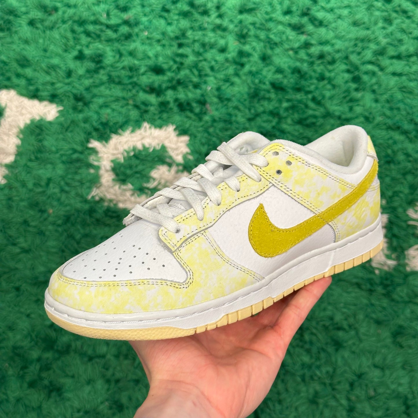 Nike Dunk Low Yellow Strike Size 8.5W/7Y (New)