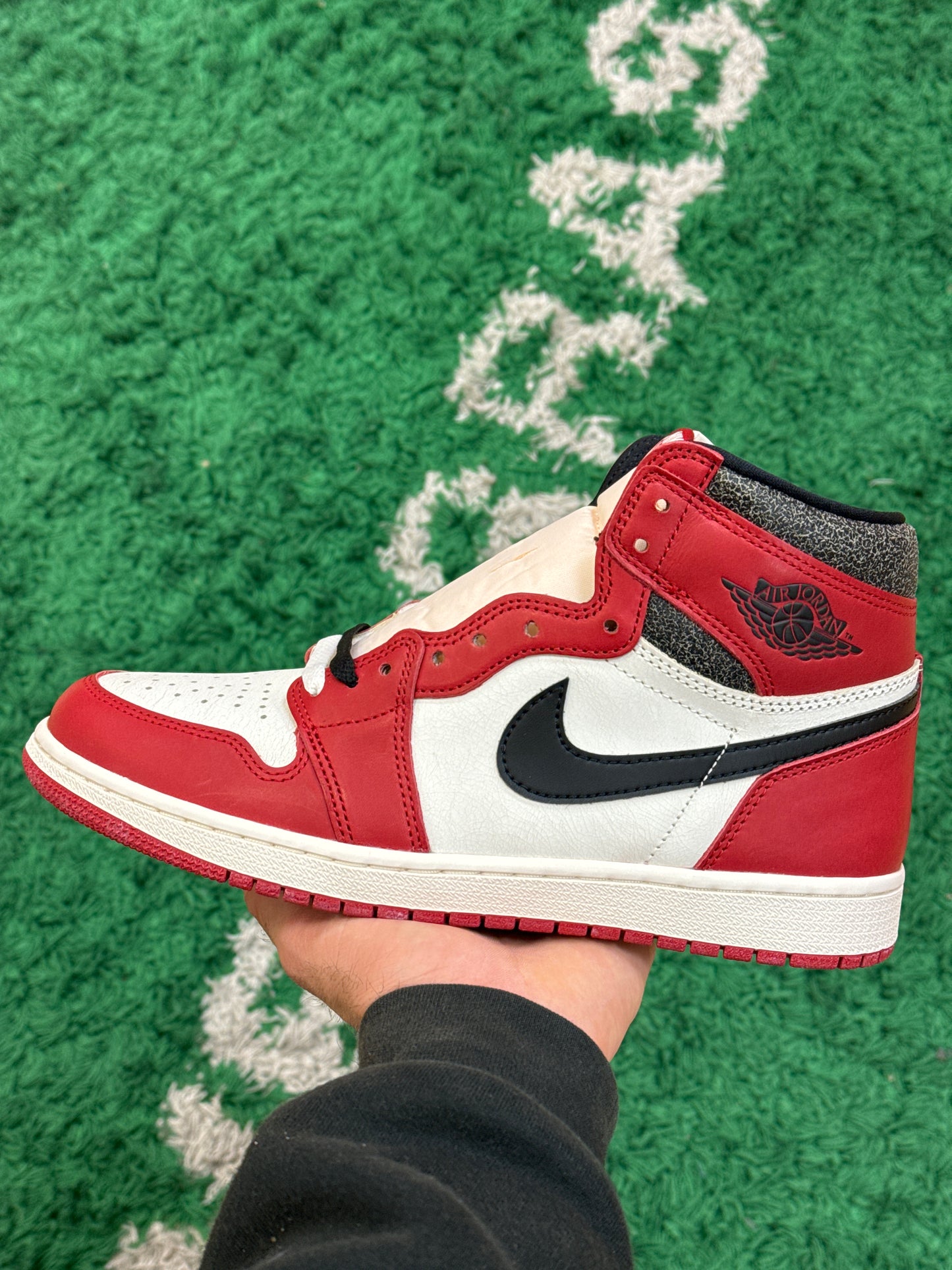 Jordan 1 Lost & Found Size 9.5 (New)