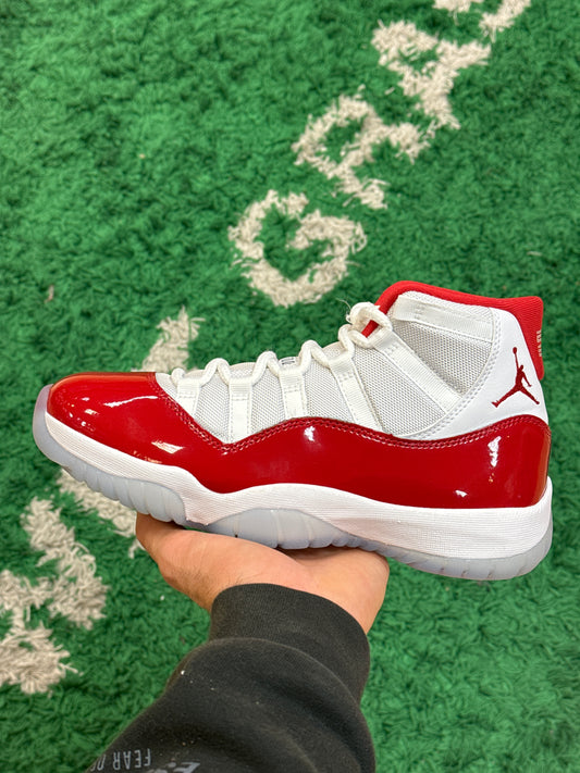 Jordan 11 Cherry Size 8 (New)