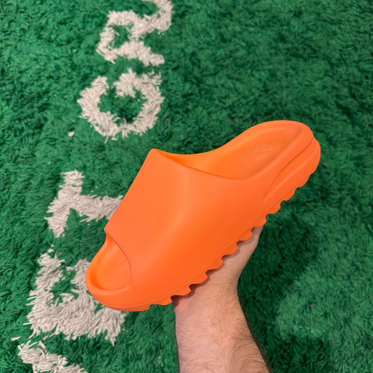 Yeezy Slide Enflame Orange Size 9 (New)