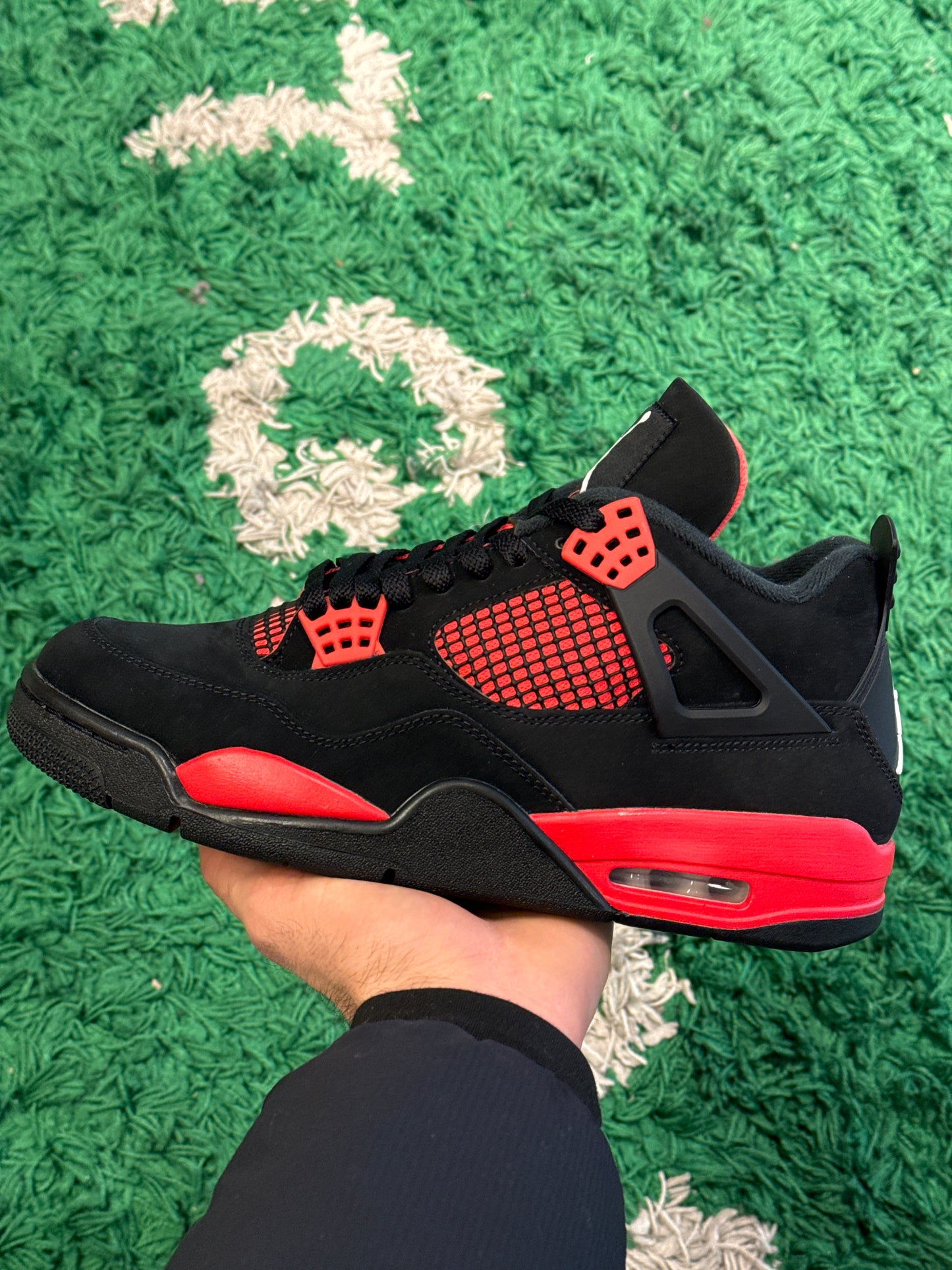 Jordan 4 Red Thunder Size 9.5 (Tried On)