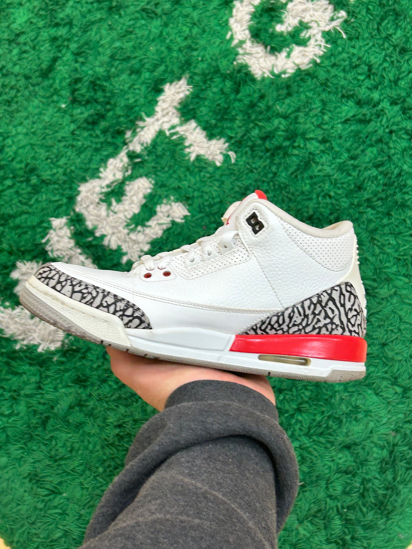 Jordan 3 Hall Of Fame Size 7Y (Worn)