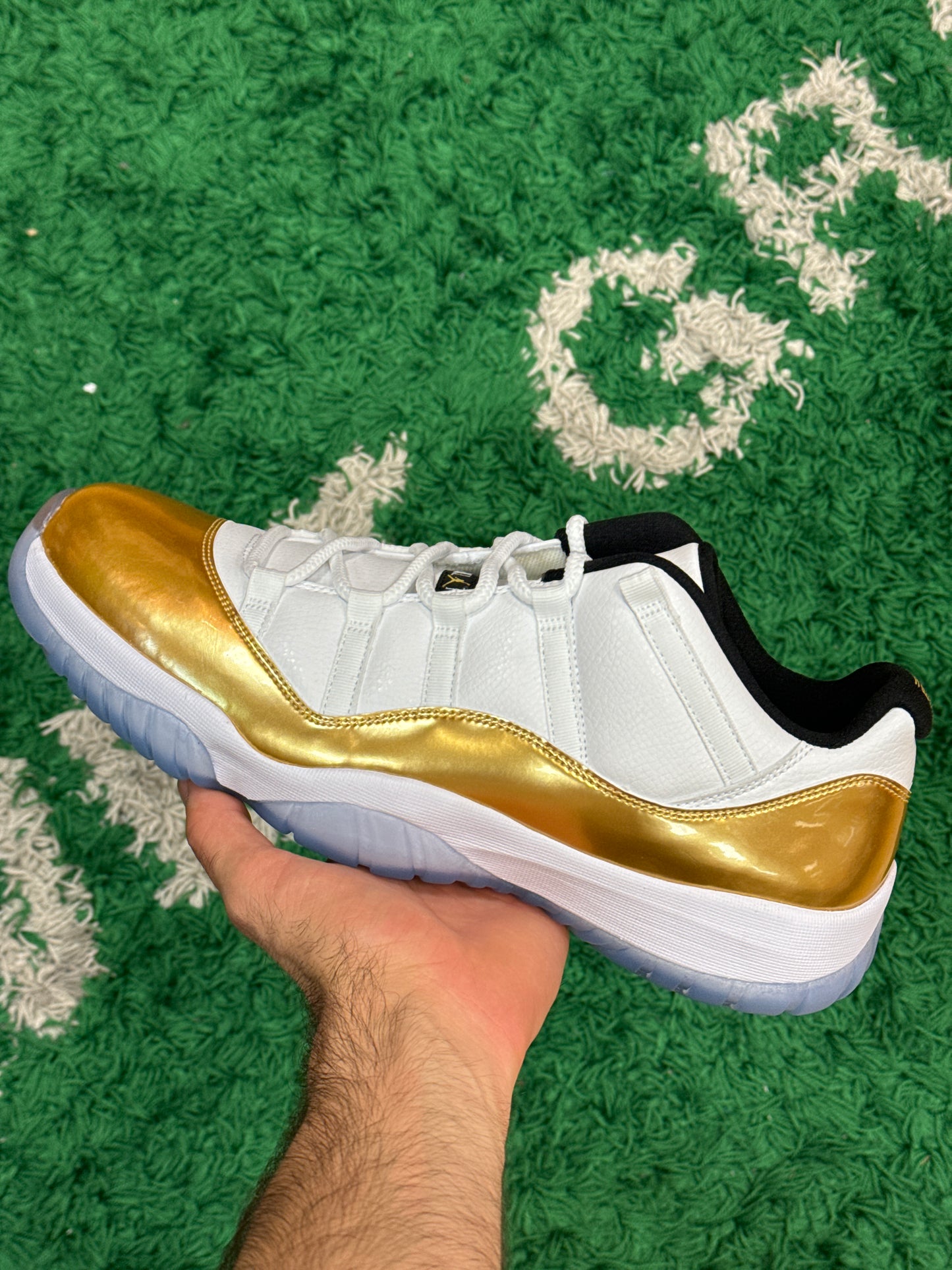 Jordan 11 Low Closing Ceremony Size 14 (New)