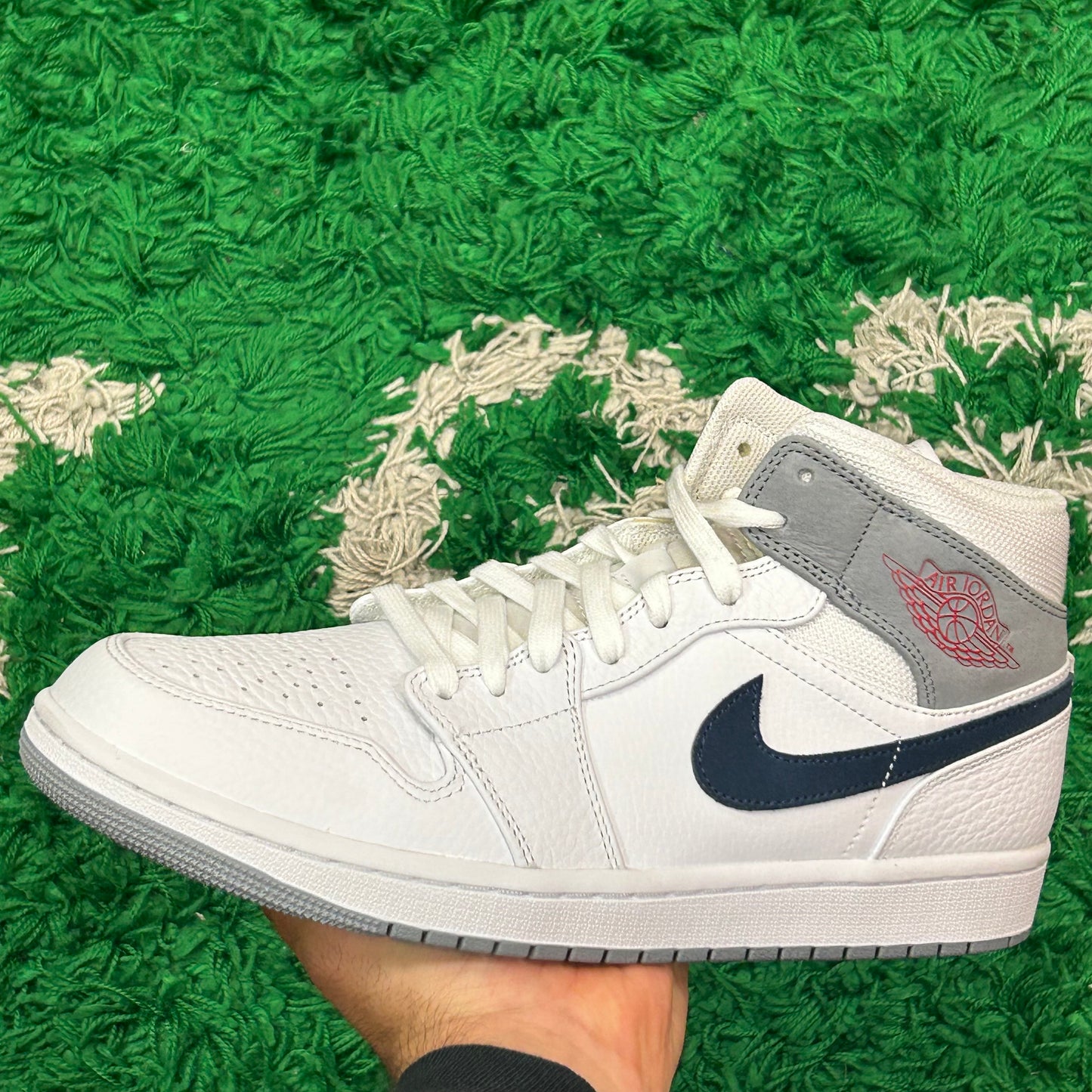 Jordan 1 Mid Paris White Size 10 (New)