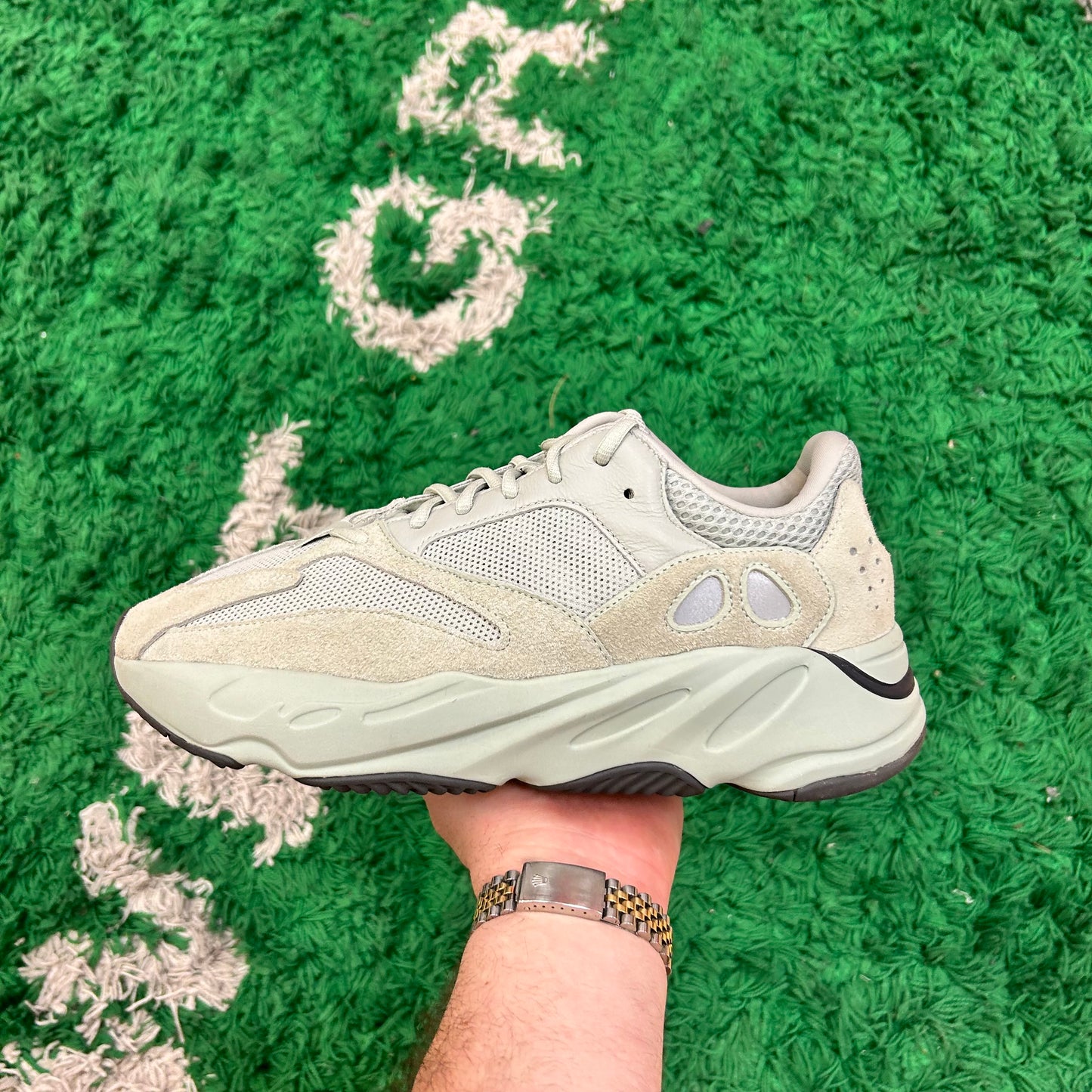 Yeezy 700 Salt Size 10.5 (Worn Lightly)