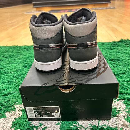 Jordan 1 Mid SE Night Stadium Size 8 (Worn Lightly)