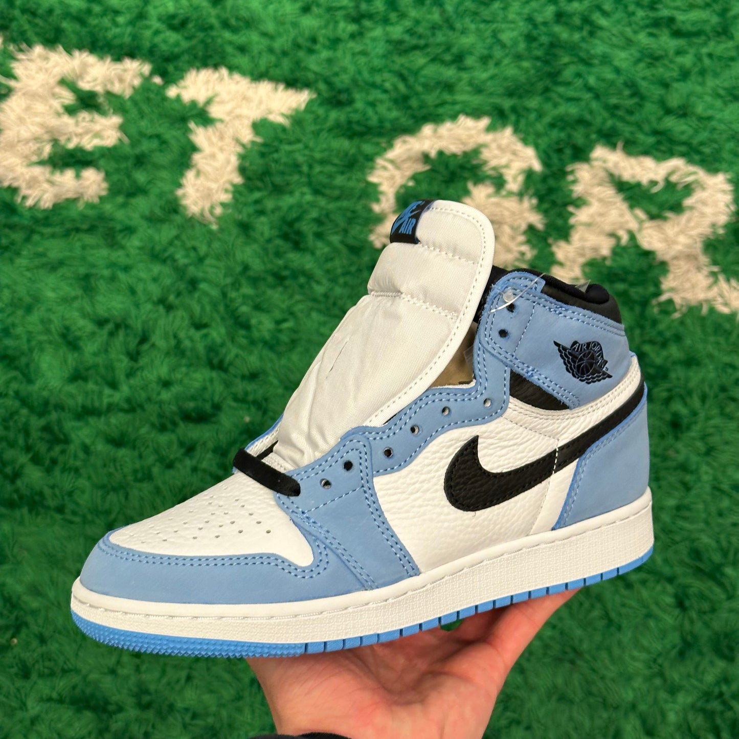 Jordan 1 UNC Size 5Y (New)