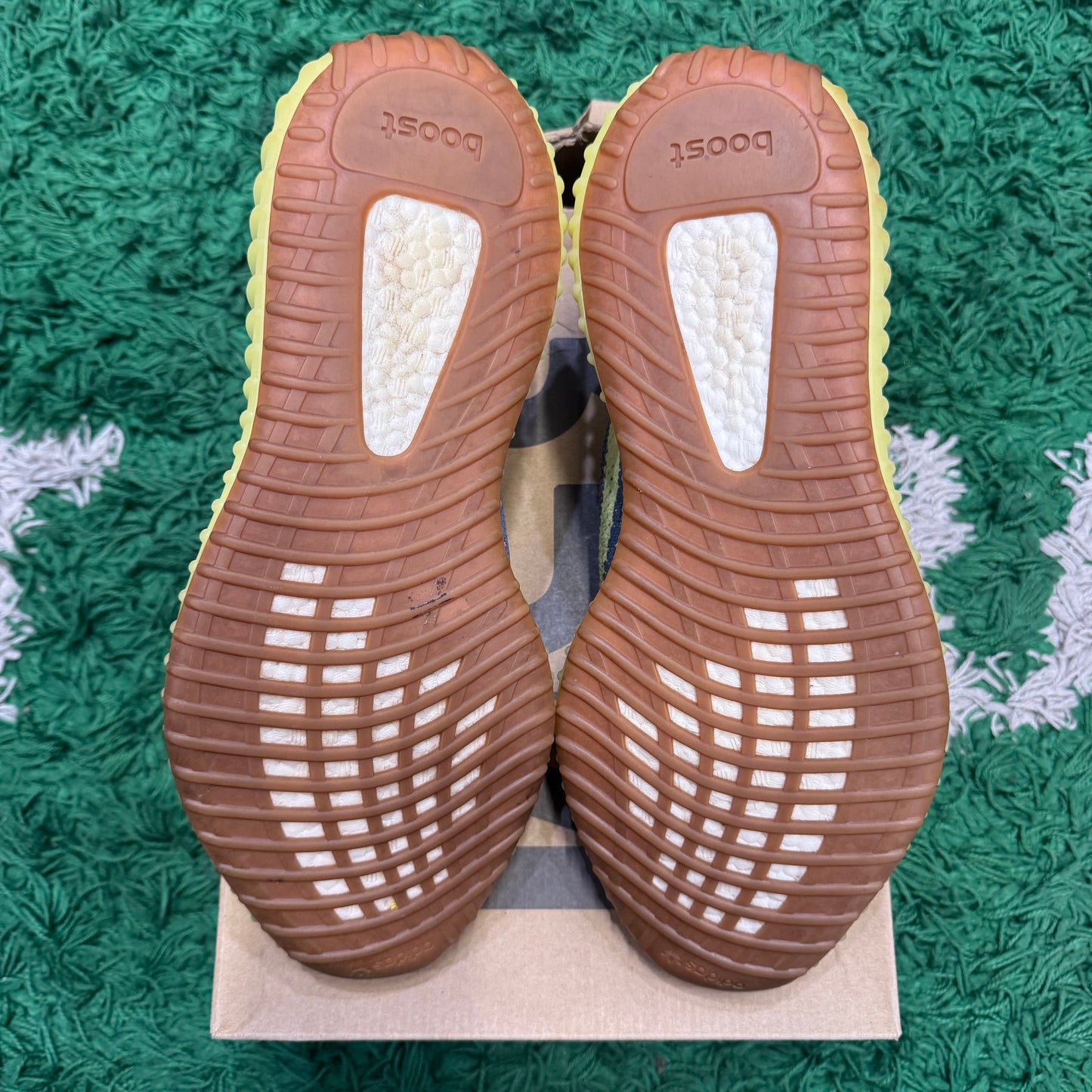 Yeezy 350 Semi Frozen Yellow Size 12 (Worn)