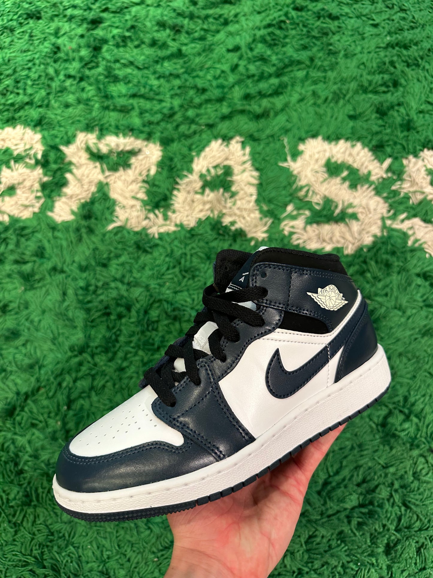 Jordan 1 Mid Armory Navy Size 5Y (New)