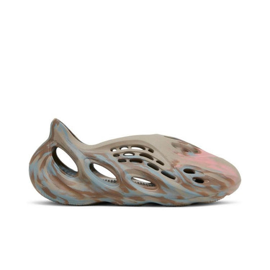 Yeezy Foamrunner MX Sand Grey Size 10 (New)