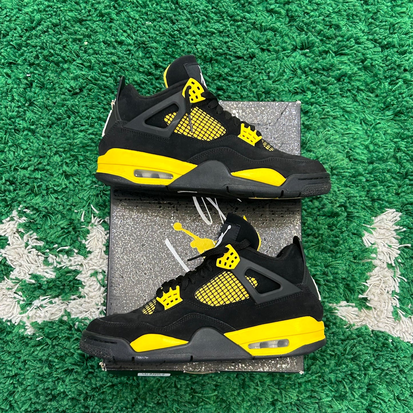 Jordan 4 Yellow Thunder Size 8 (Worn)