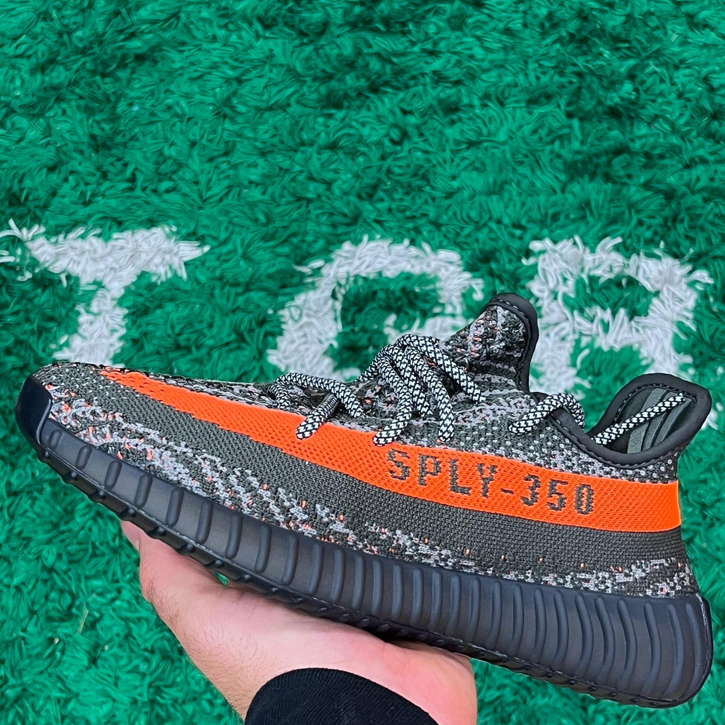 Yeezy 350 Carbon Beluga Size 5 (New)