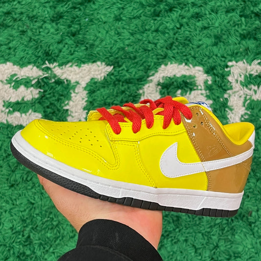 Nike Dunk Low SpongeBob Size 5.5 (New)