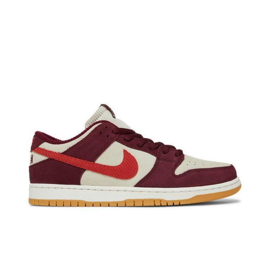 Nike Dunk Low SB Skate Like A Girl (New)