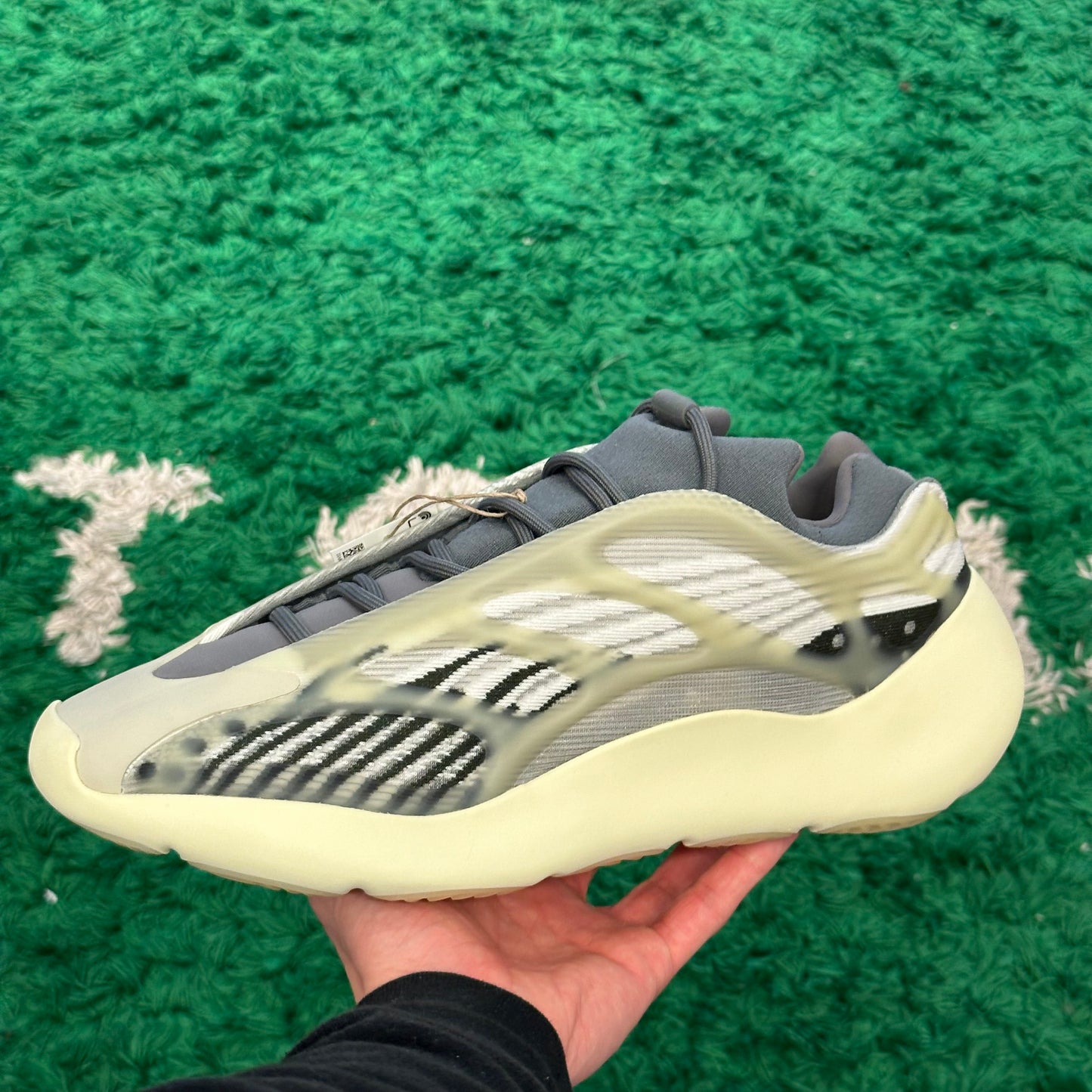 Yeezy 700 Salt Fade Size 13 (New)