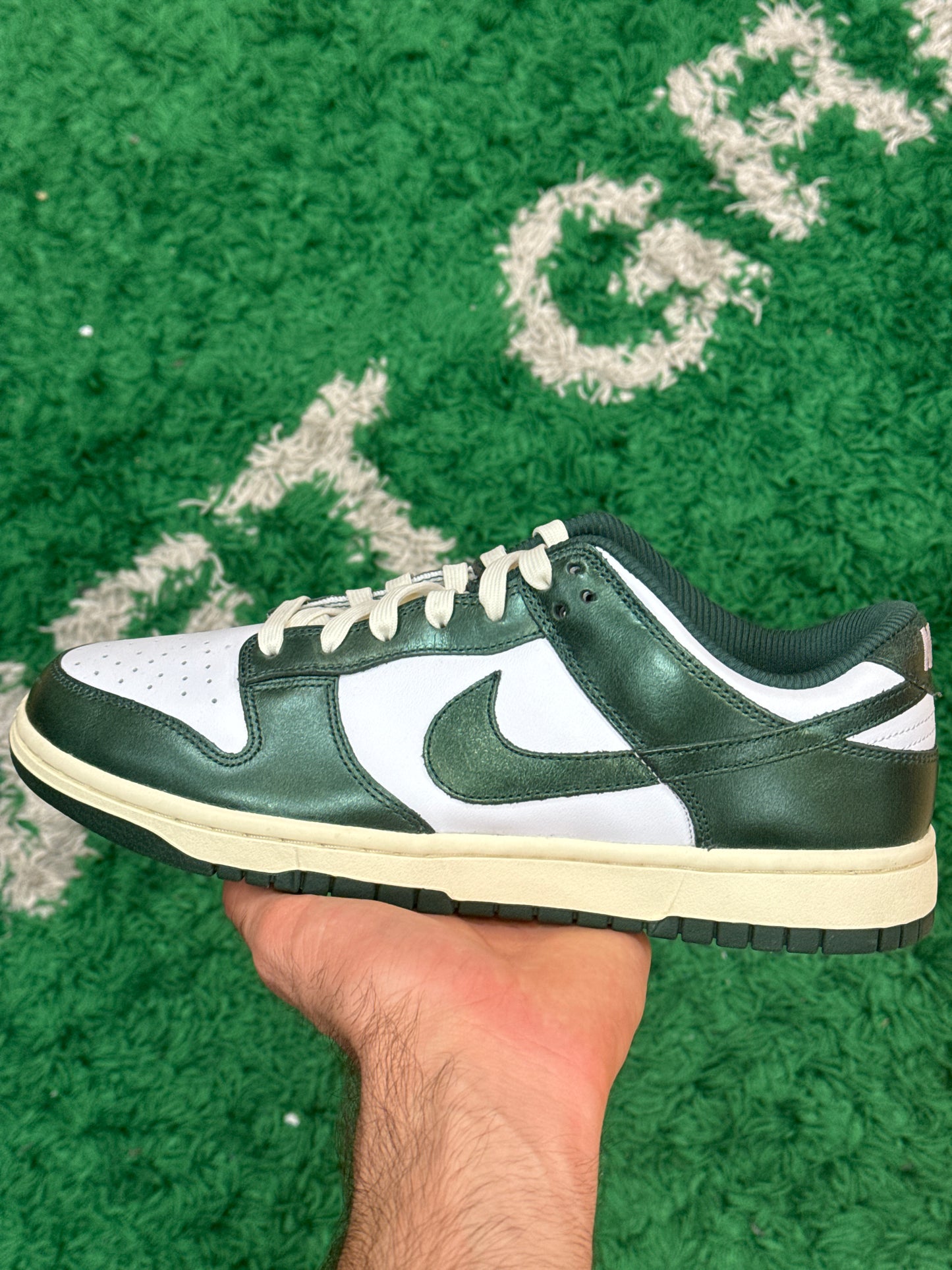 Nike Dunk Low Vintage Green Size 10.5w 9m (New)