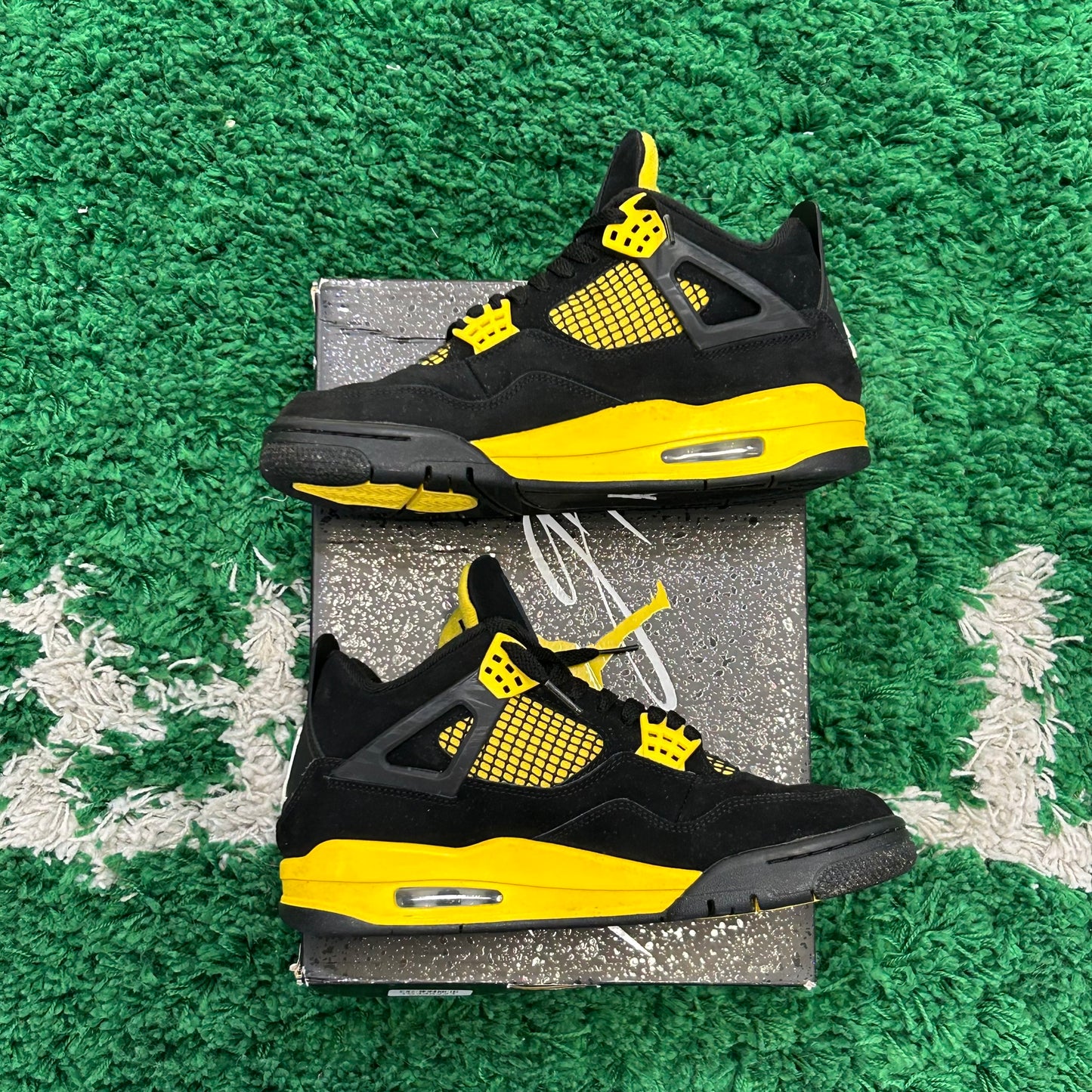 Jordan 4 Yellow Thunder Size 8 (Worn)