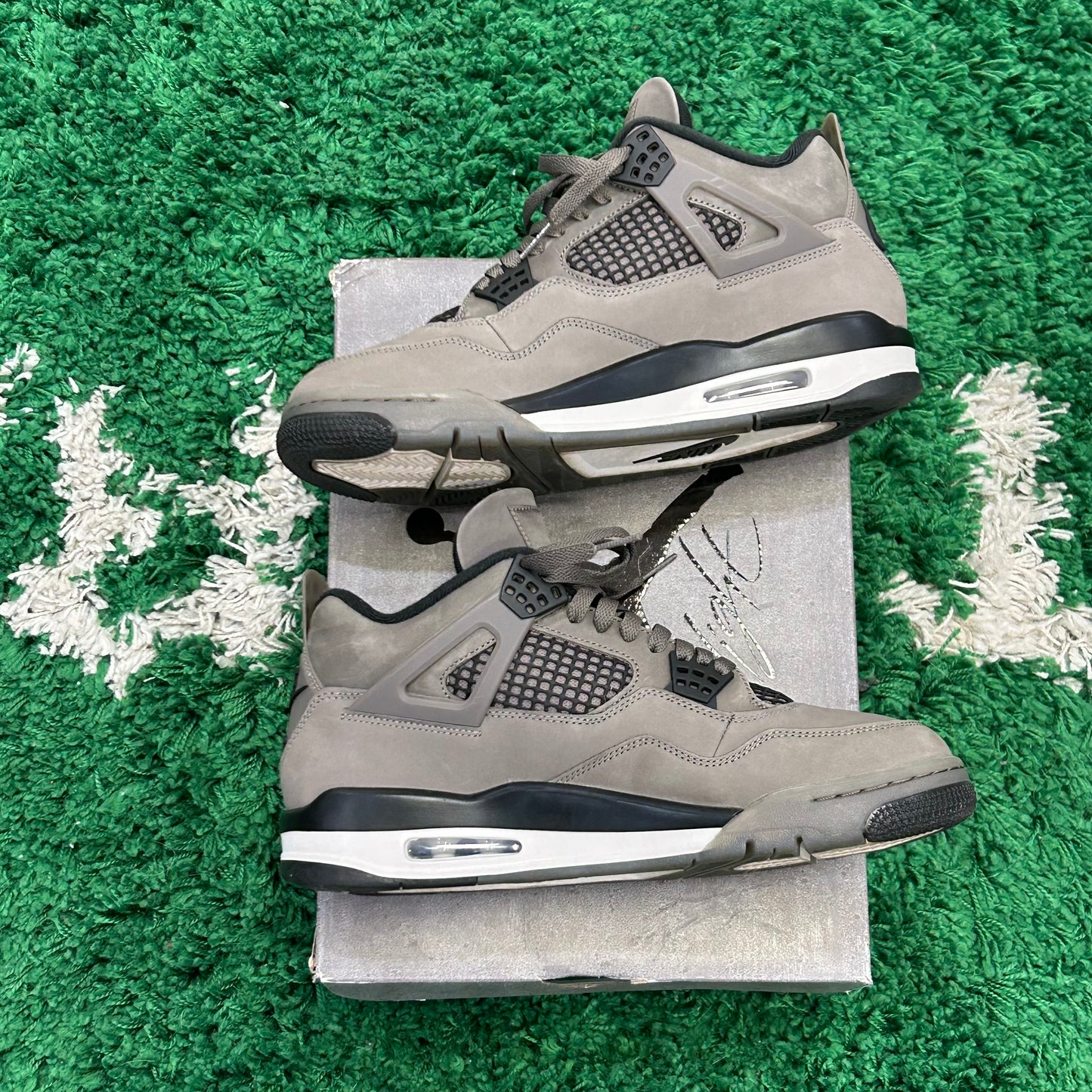 Jordan 4 Cave Stone Size 10.5 (Light Wear)