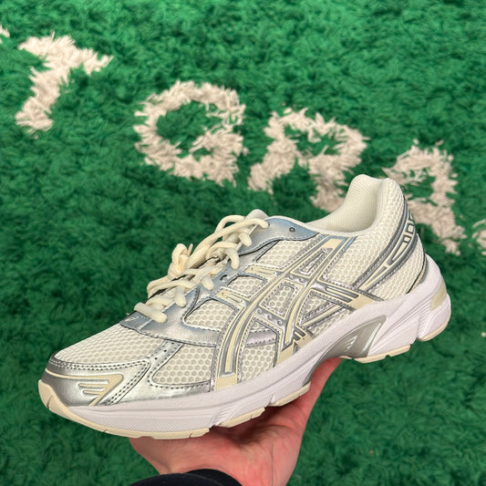 ASICS Gel 1130 Cream Silver Size 10W/8.5M (New)