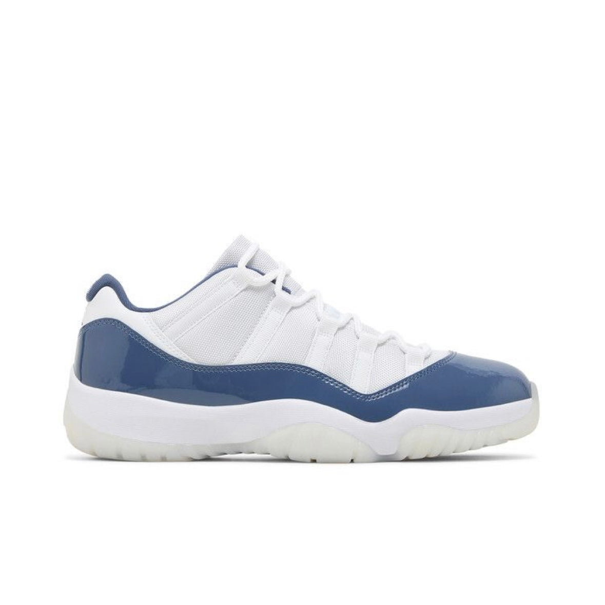 Jordan 11 Low Diffused Blue Size 8.5 (New)