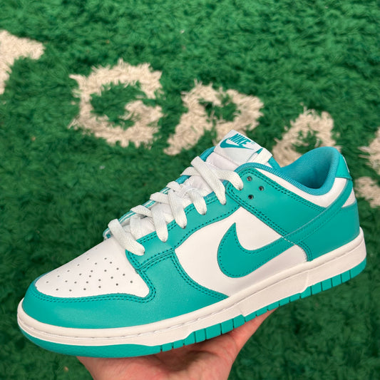 Nike Dunk Low Clear Jade Size 7.5 (New)