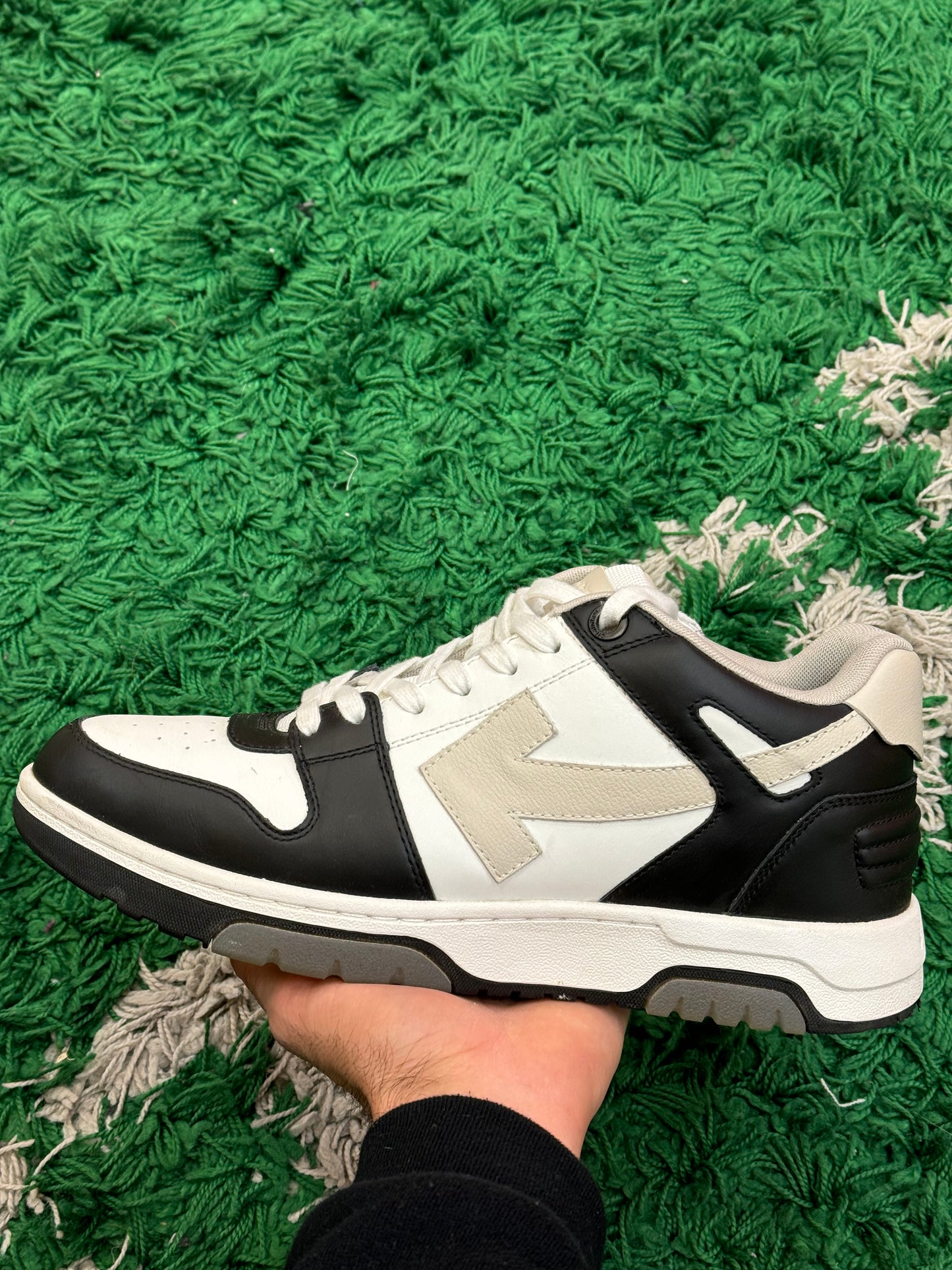 Off-White Out Of Office Black White Beige Size 10.5/44 (Worn)