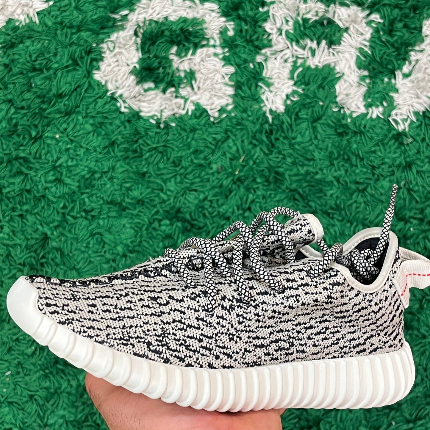 Yeezy 350 Turtle Dove Size 5.5 (New)