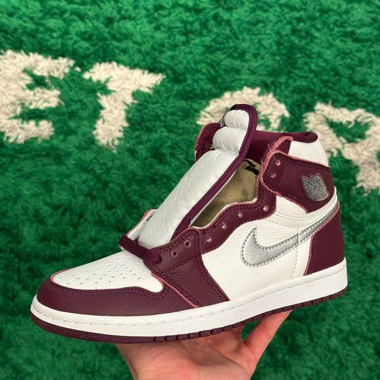 Jordan 1 Bordeaux Size 5.5Y (New)