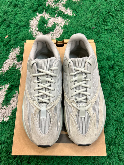 Yeezy 700 Salt Size 10.5 (Worn Lightly)