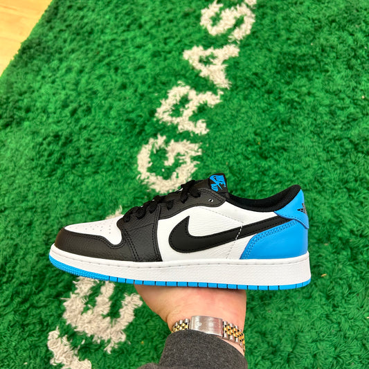 Jordan 1 Low Powder Blue Size 7Y (New)