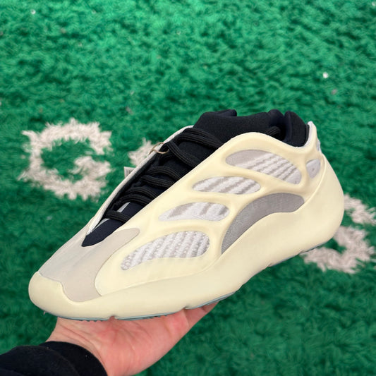 Yeezy 700 Azael Size 6.5 (New)