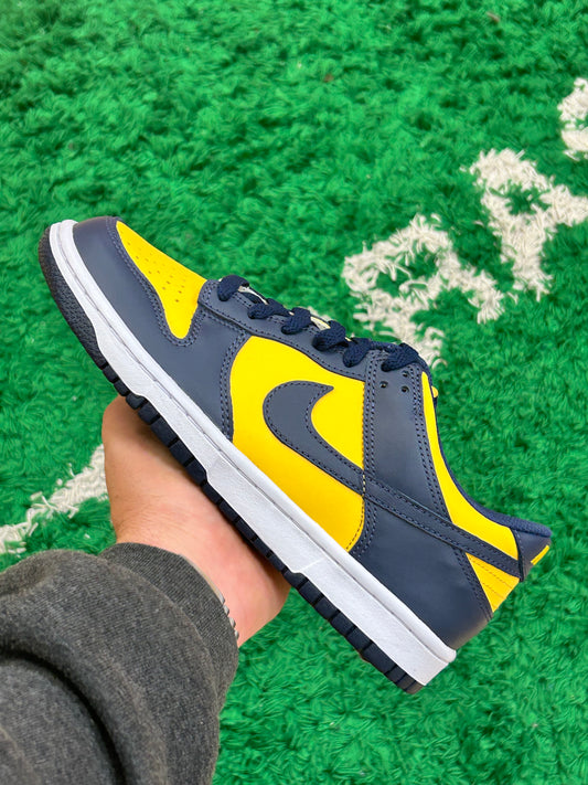 Nike Dunk Low Michigan Size 7Y (New)