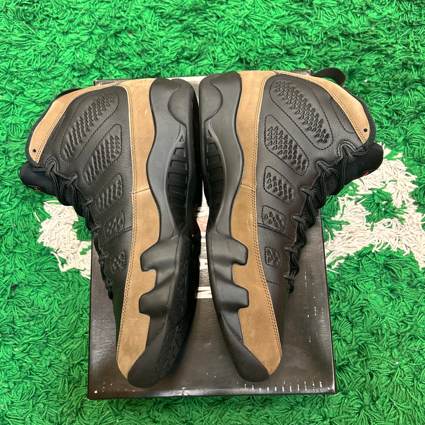 Jordan 9 Olive Size 11.5 (Tried On)