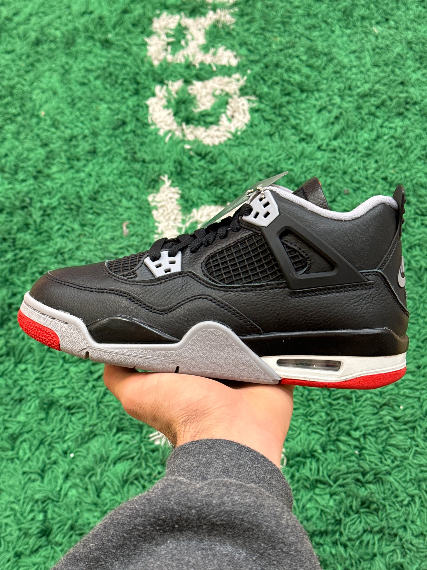 Jordan 4 Bred Reimagined Size 6.5y (New)