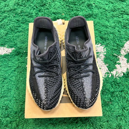 Yeezy 350 Carbon Size 9 (Worn Lightly)