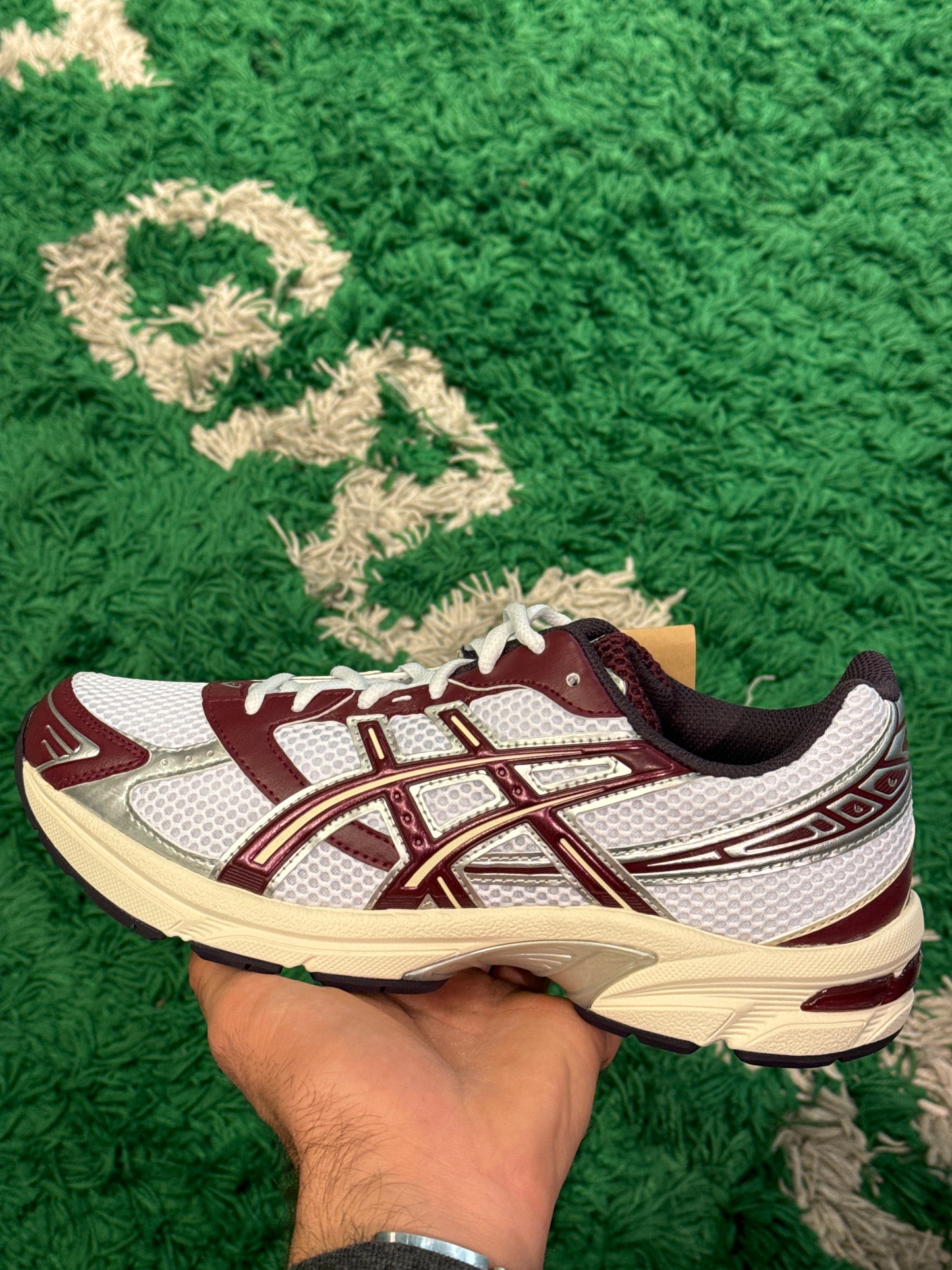 ASICS Gel 1130 White Maroon Banner Size 8 (New)