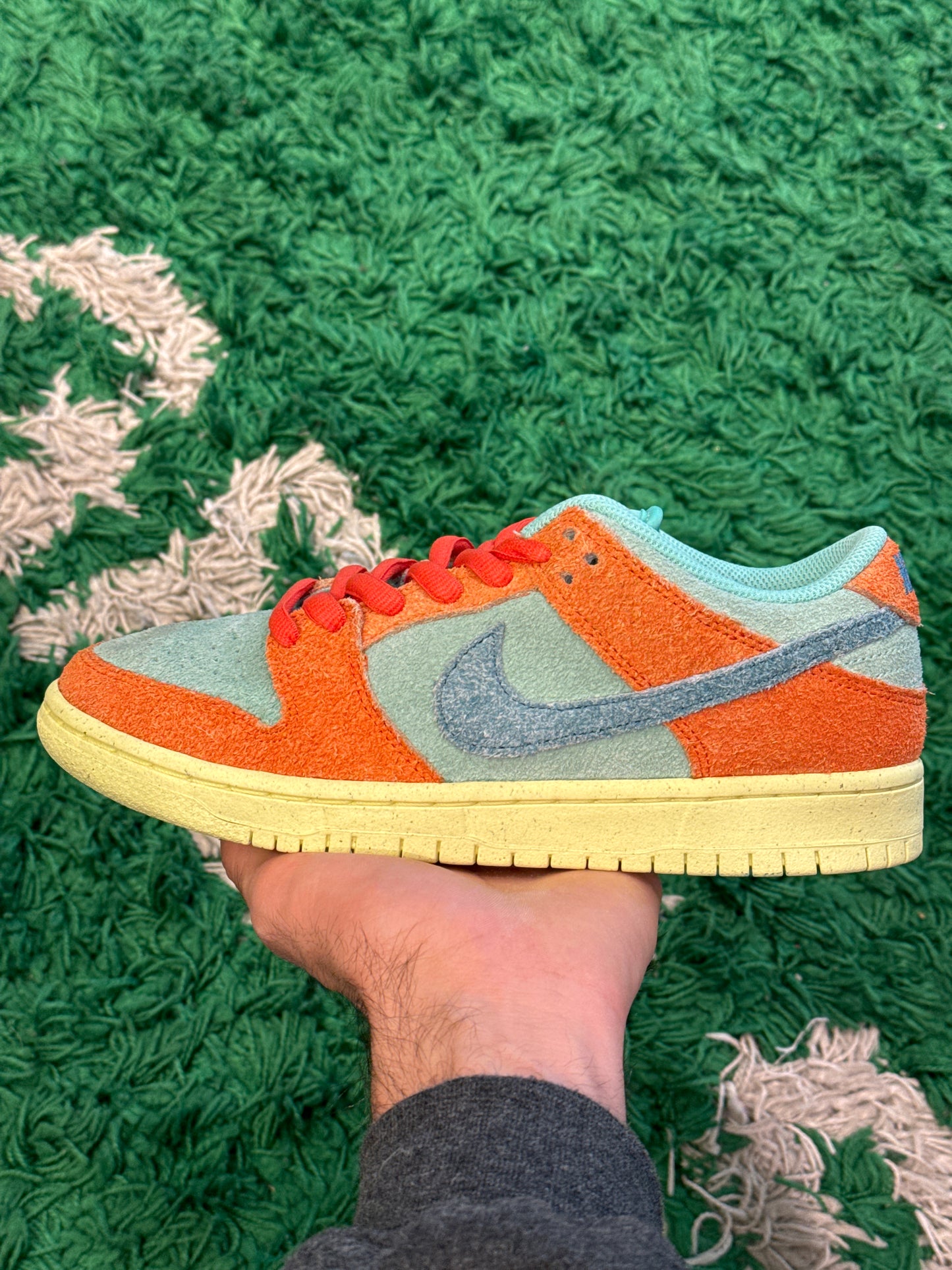 Nike SB Dunk Low Orange Emerald Size 6 (New)