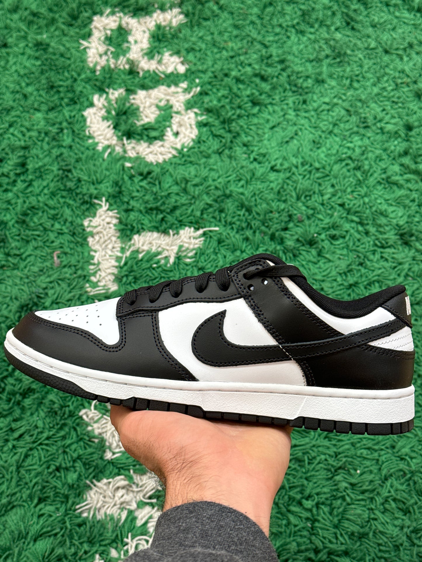 Nike Dunk Low Panda Size 9.5 (New)