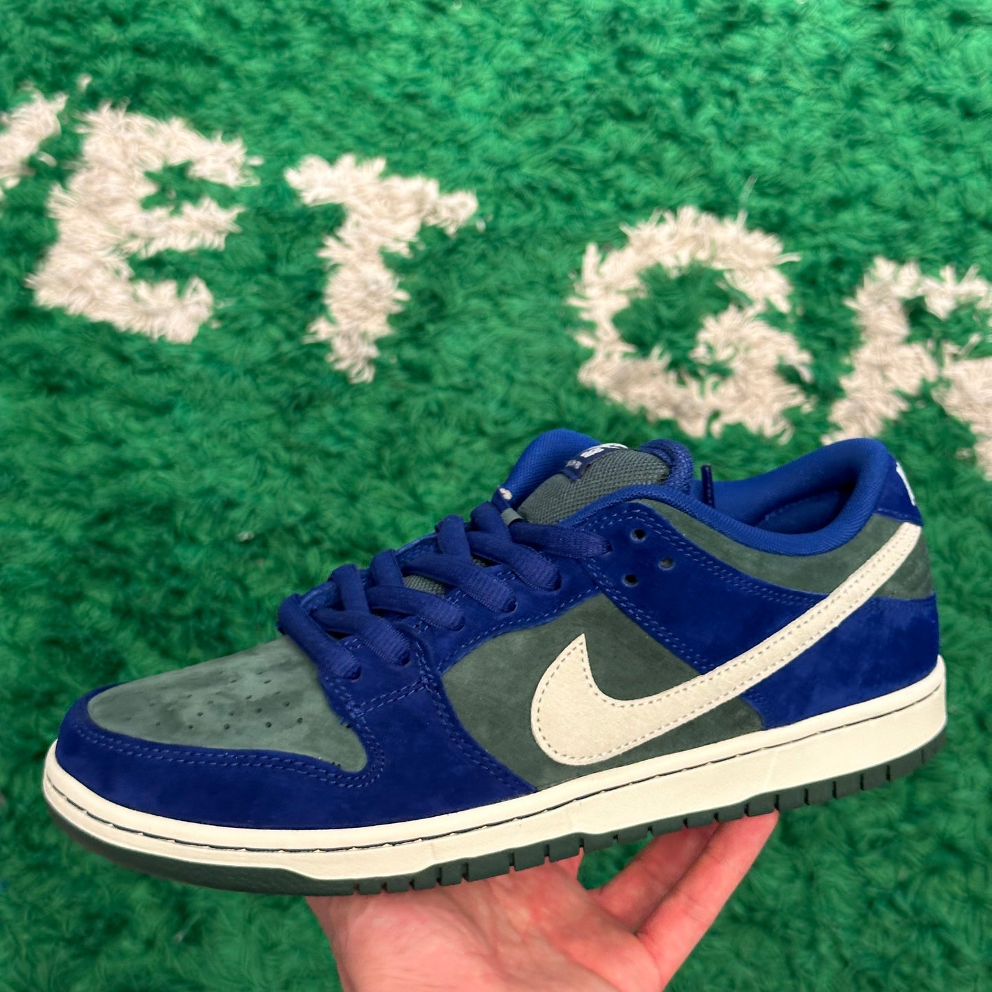 Nike Dunk Low SB Deep Royal Size 9 (New)