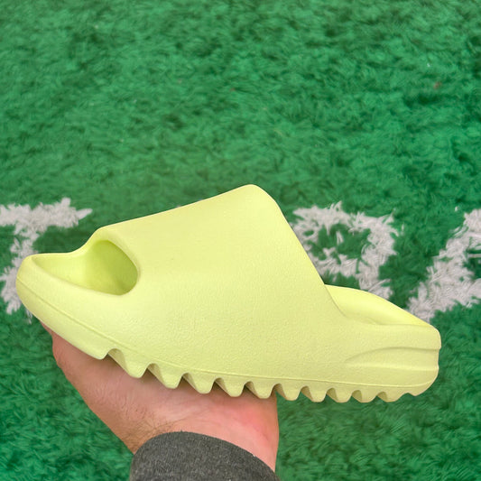 Yeezy Slide Glow Green Size 6 (New)