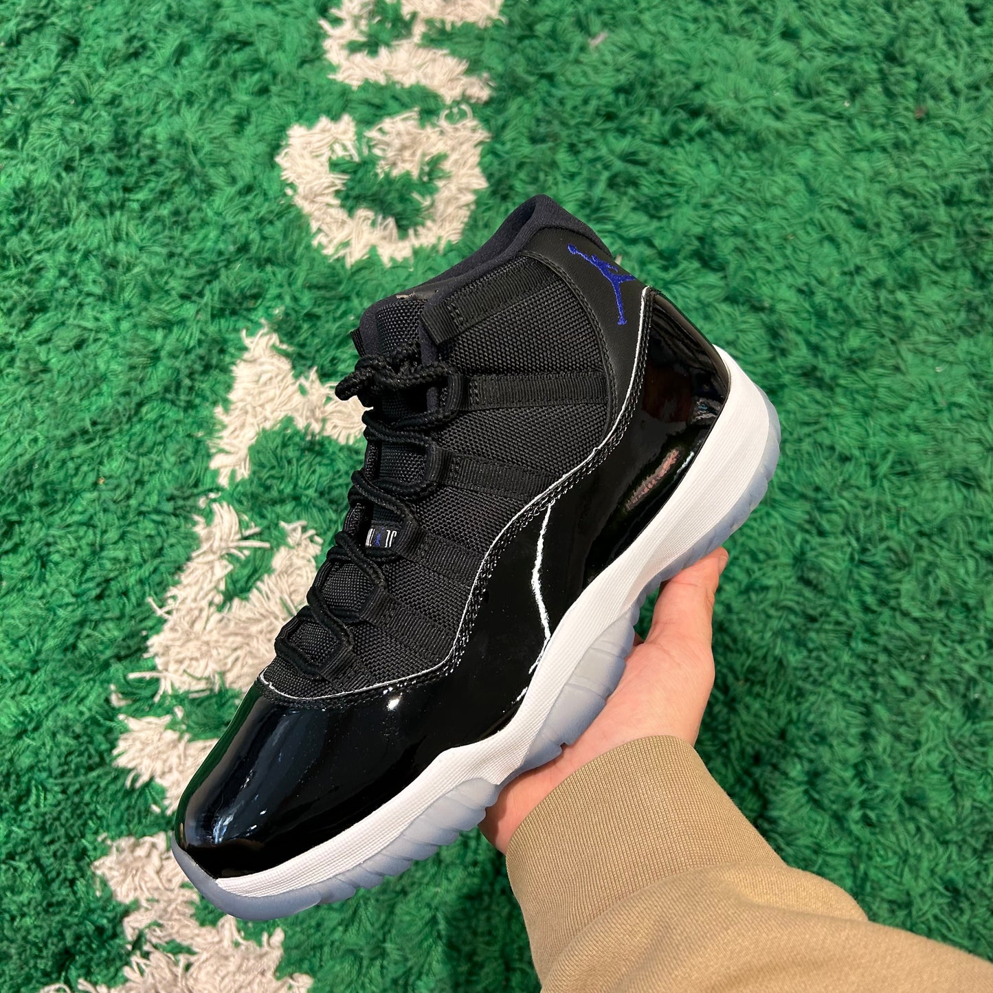 Jordan 11 Space Jam Size 9.5 (Brand New)