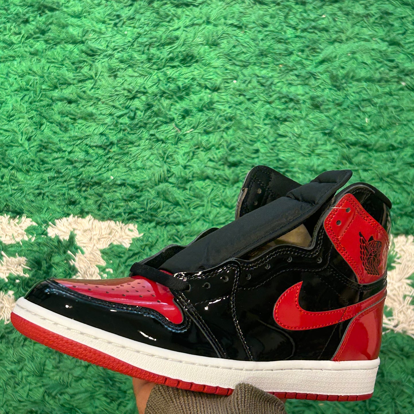 Jordan 1 Patent Bred Size 9 (New)